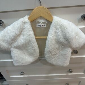 Beautees Kids Cream Faux Fur Cape